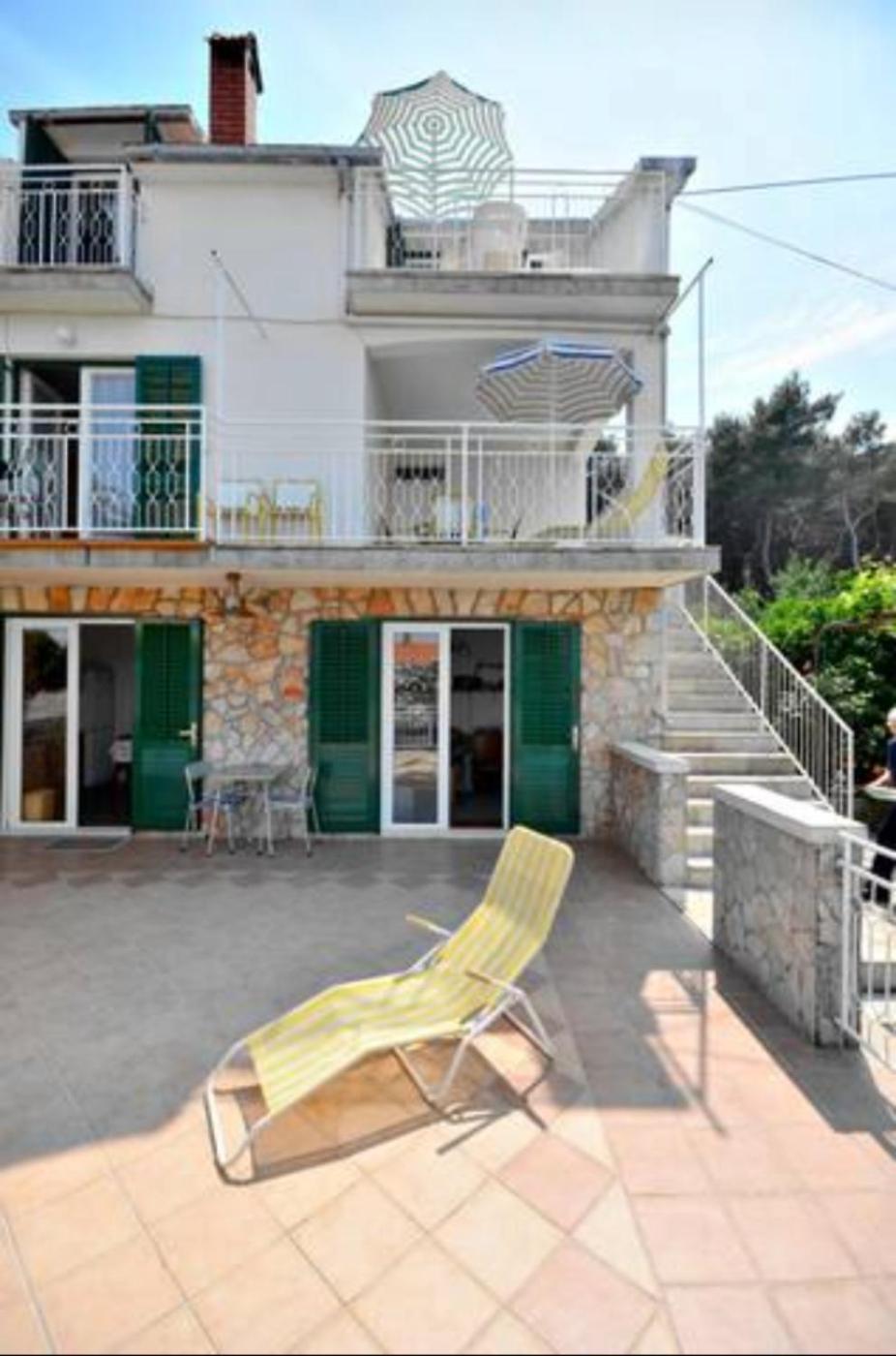 Apartment Bozikovic - Jelsa - Vitarnja Kültér fotó
