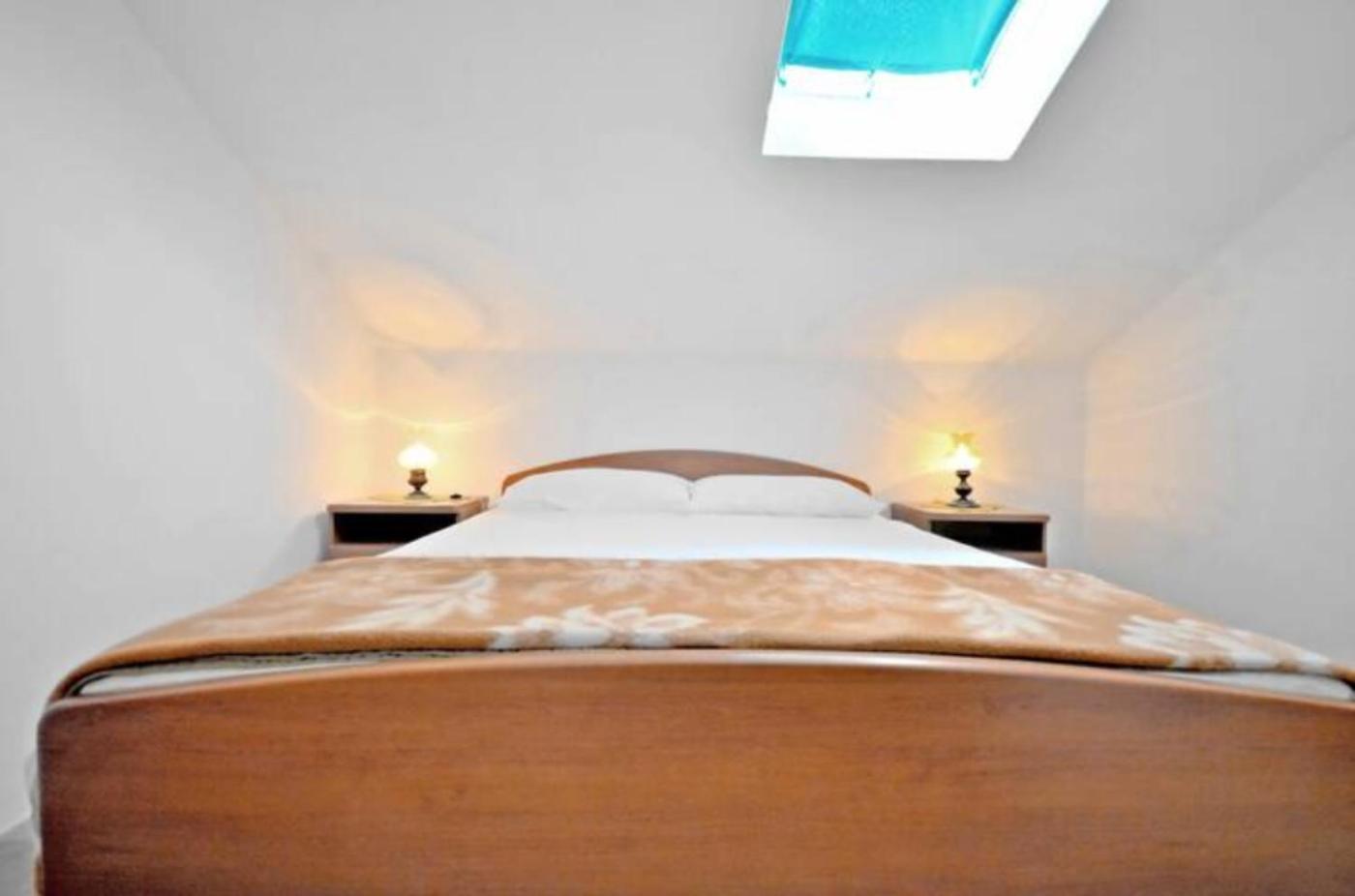 Apartment Bozikovic - Jelsa - Vitarnja Kültér fotó