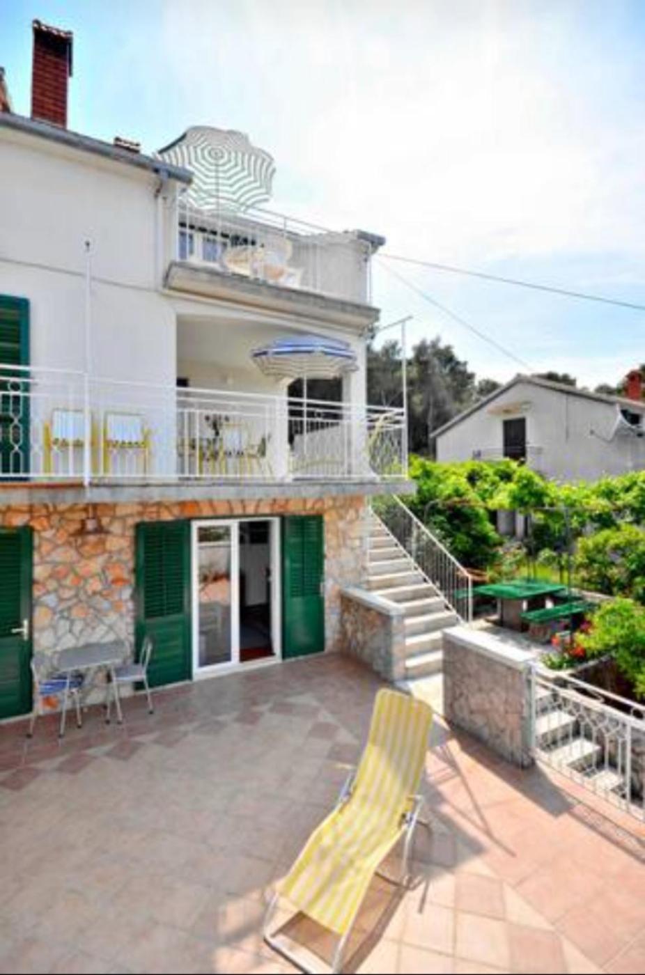 Apartment Bozikovic - Jelsa - Vitarnja Kültér fotó