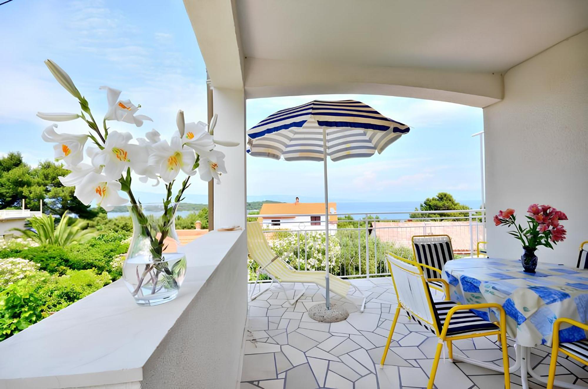 Apartment Bozikovic - Jelsa - Vitarnja Kültér fotó